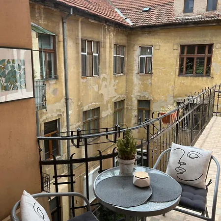 La Strada Central Apartament Oradea Exterior foto